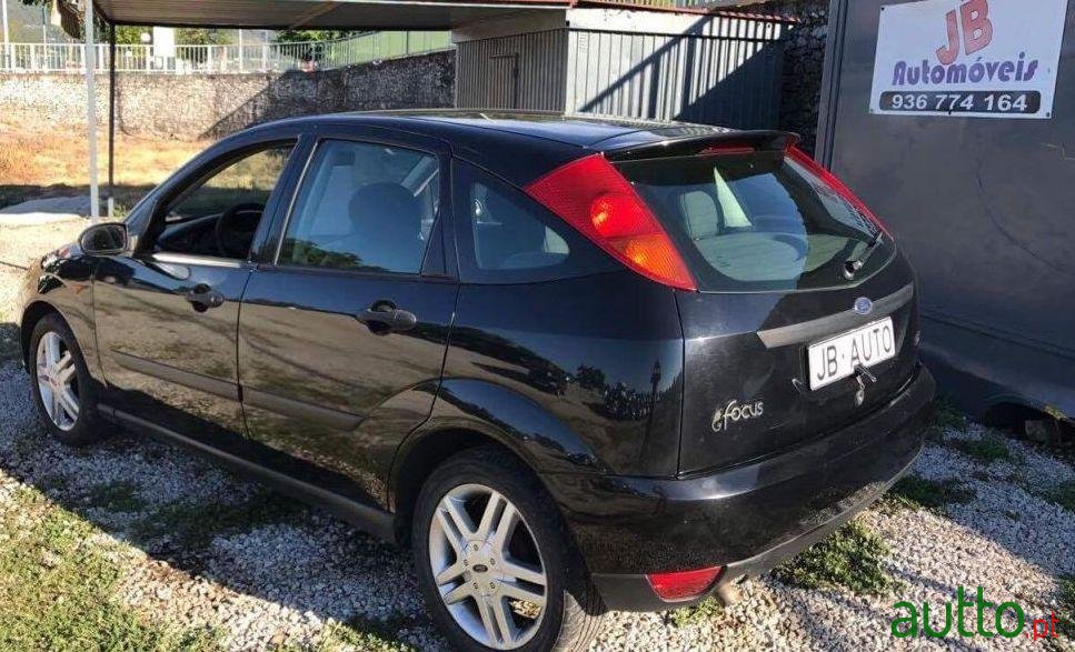 2001' Ford Focus 1.8 Tddi F2000 photo #1