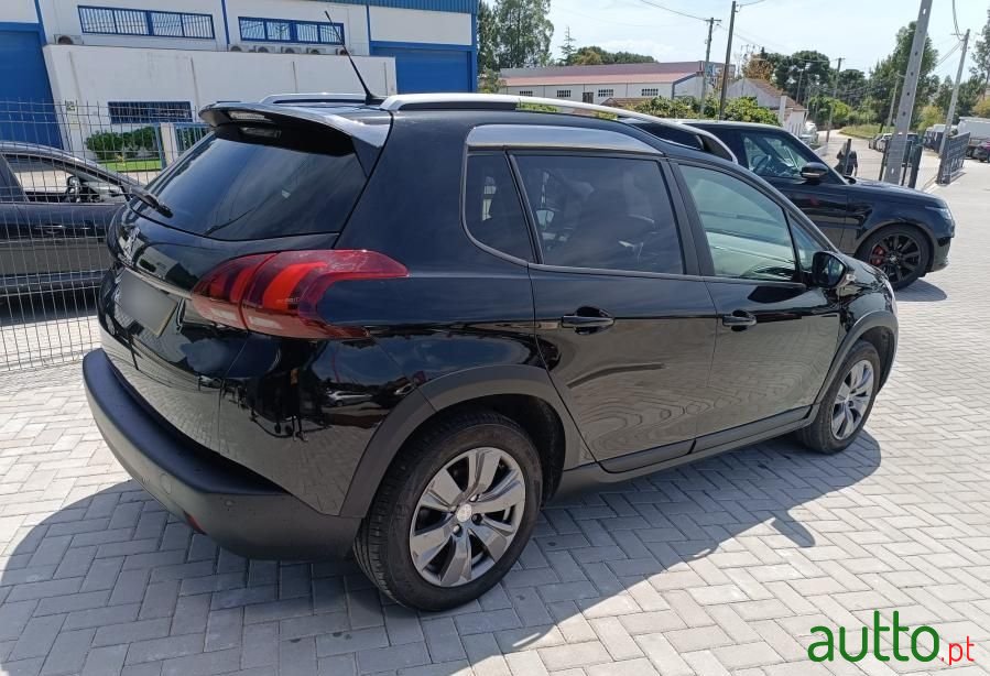 2019' Peugeot 2008 photo #4
