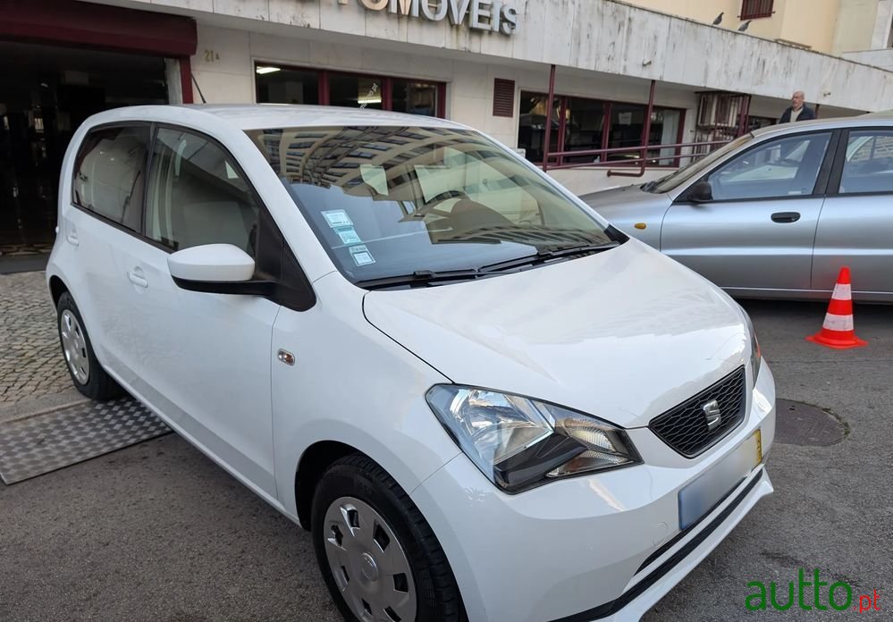 2014' SEAT Mii 1.0 Entry photo #5