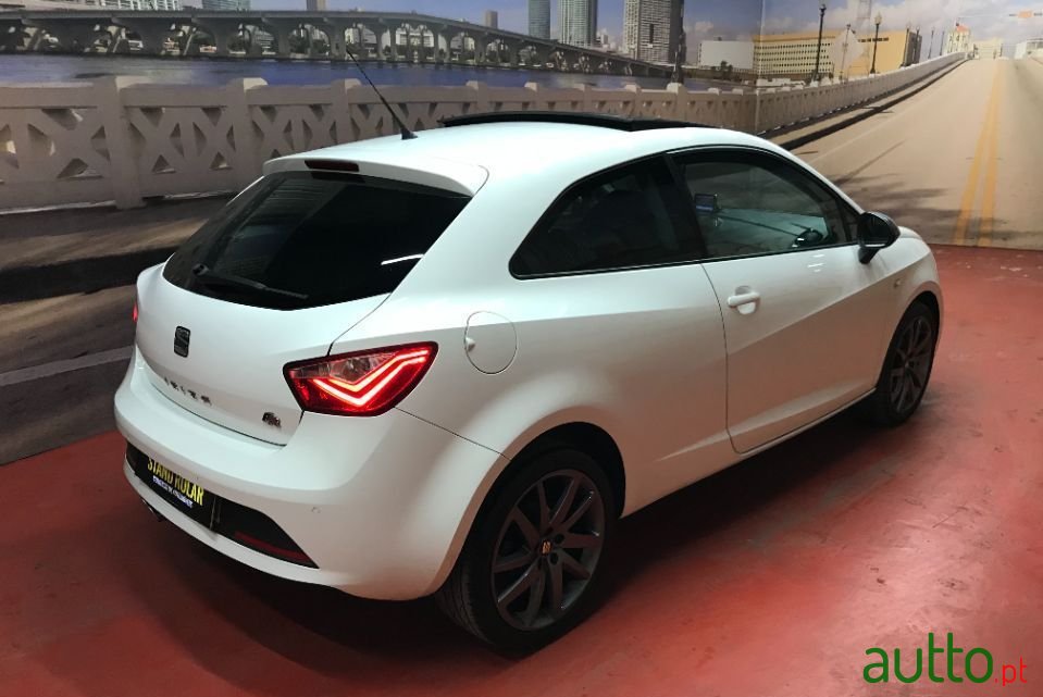 2013' SEAT Ibiza photo #5