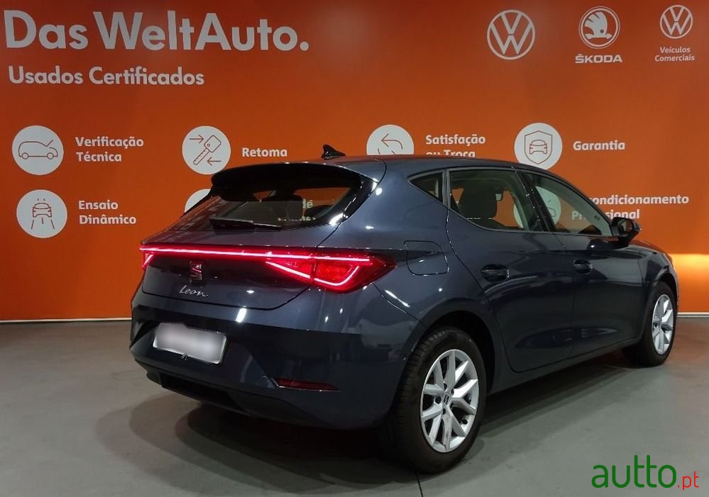 2021' SEAT Leon 2.0 Tdi Style photo #5