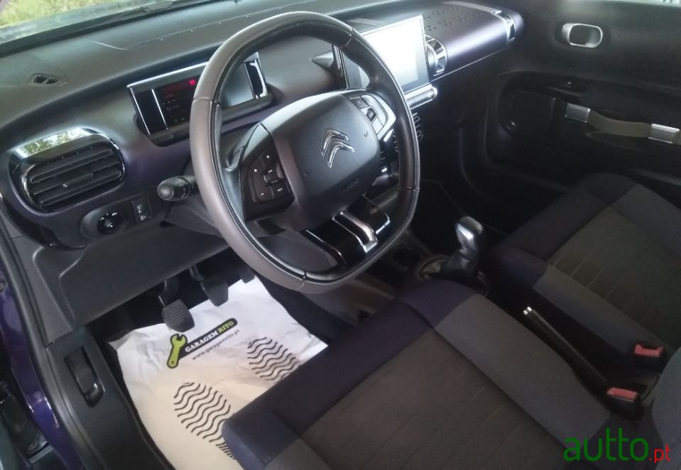 2014' Citroen C4 Cactus photo #4