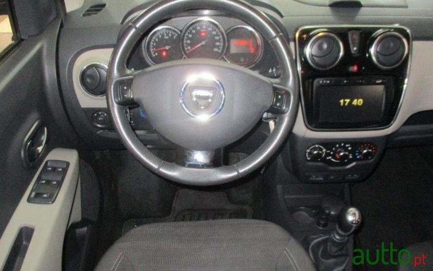 2015' Dacia Lodgy Dci 110, Celebration photo #1