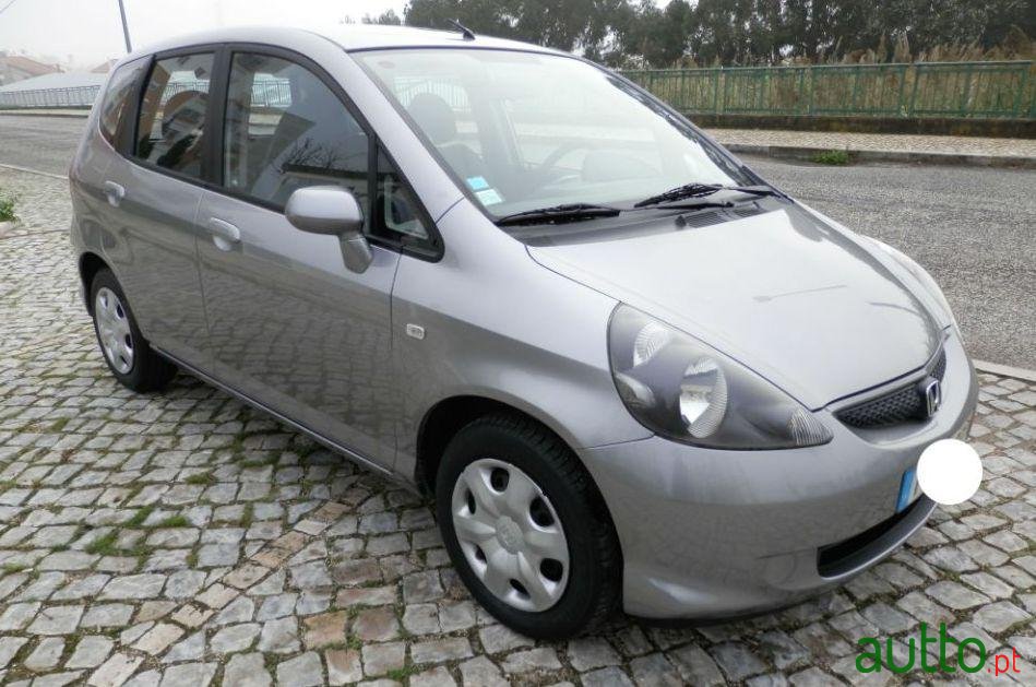 2006' Honda Jazz photo #2