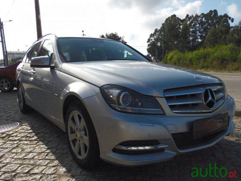 2012' Mercedes-Benz C-220 photo #1