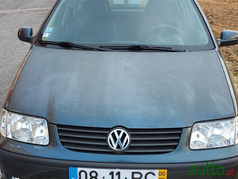 2000' Volkswagen Polo photo #1