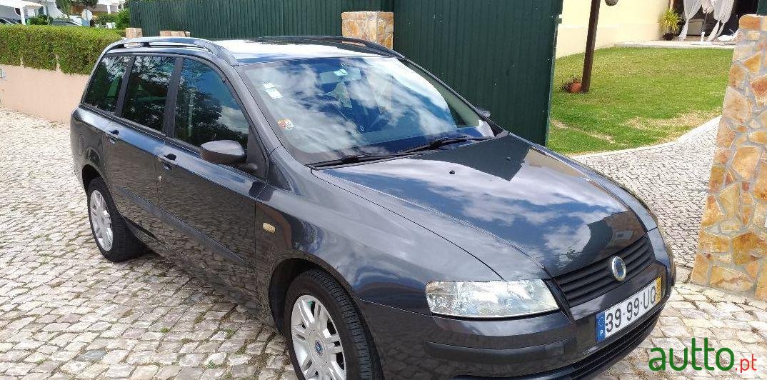2003' Fiat Stilo Van photo #1