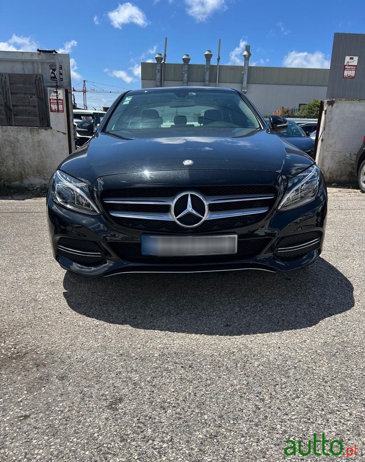 2015' Mercedes-Benz Classe C photo #3