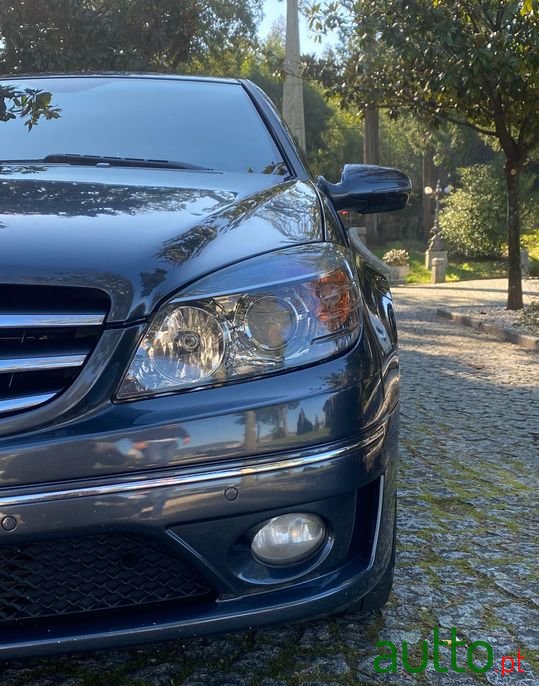 2010' Mercedes-Benz Clc-220 photo #3