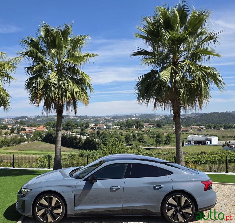 2023' Audi e-tron GT photo #5