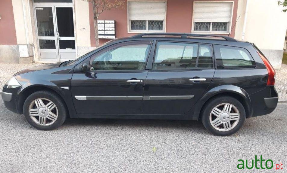 2006' Renault Megane Break photo #1