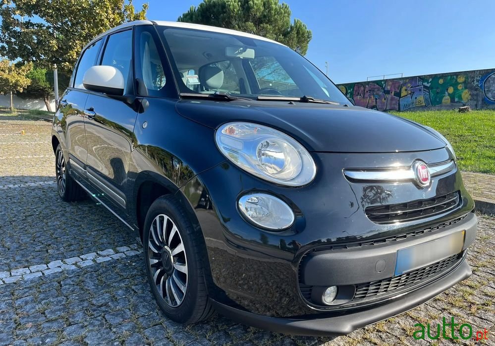 2016' Fiat 500L photo #4