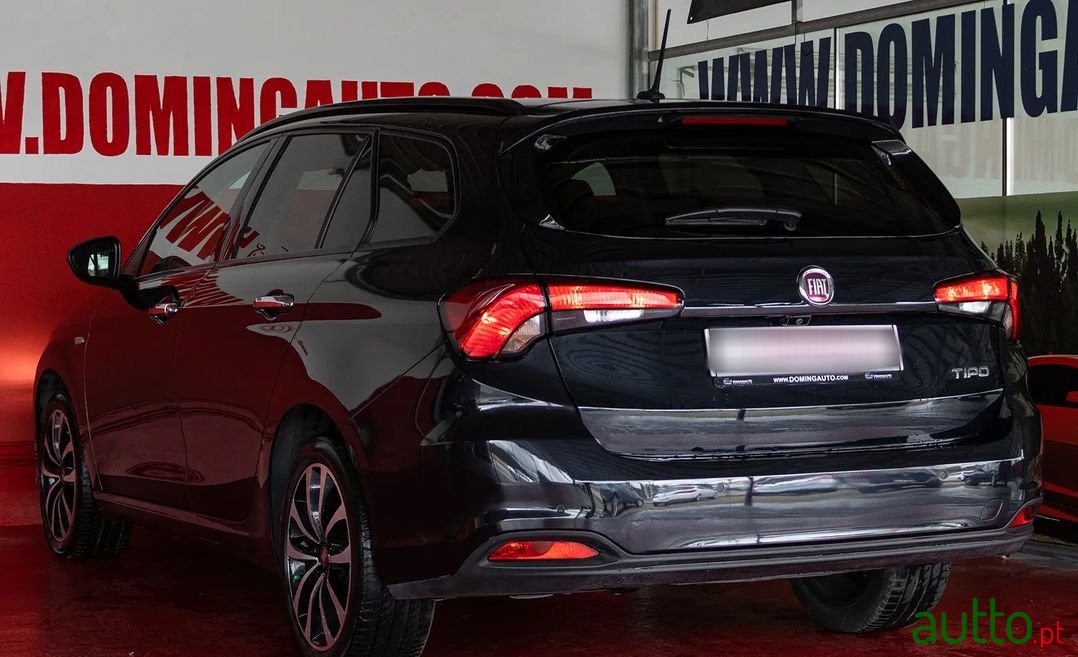 2017' Fiat Tipo Station Wagon photo #4