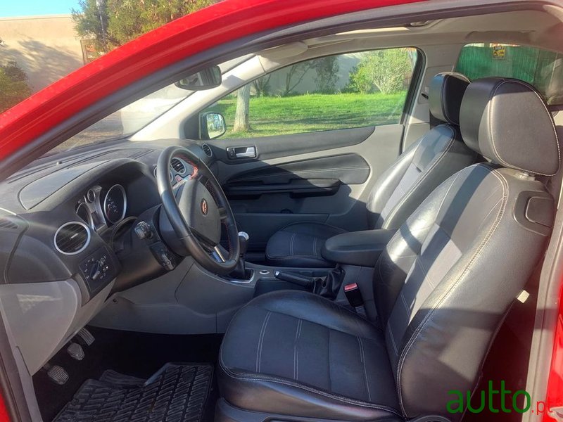 2008' Ford Focus photo #6