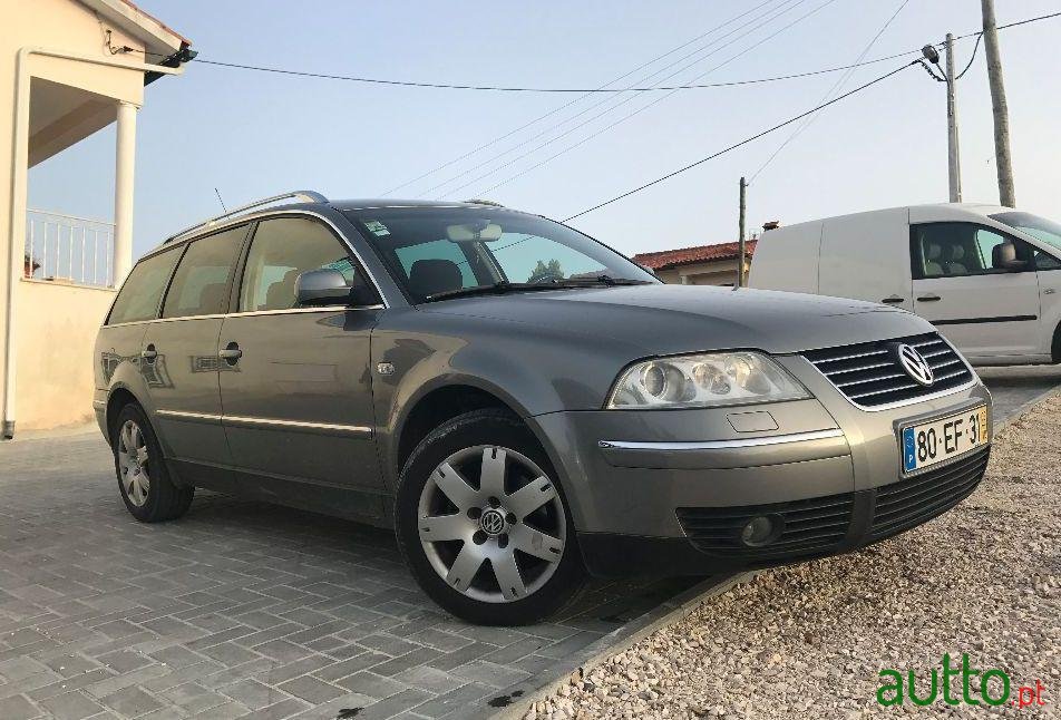 2003' Volkswagen Passat Variant 1.9 130Cv. photo #1