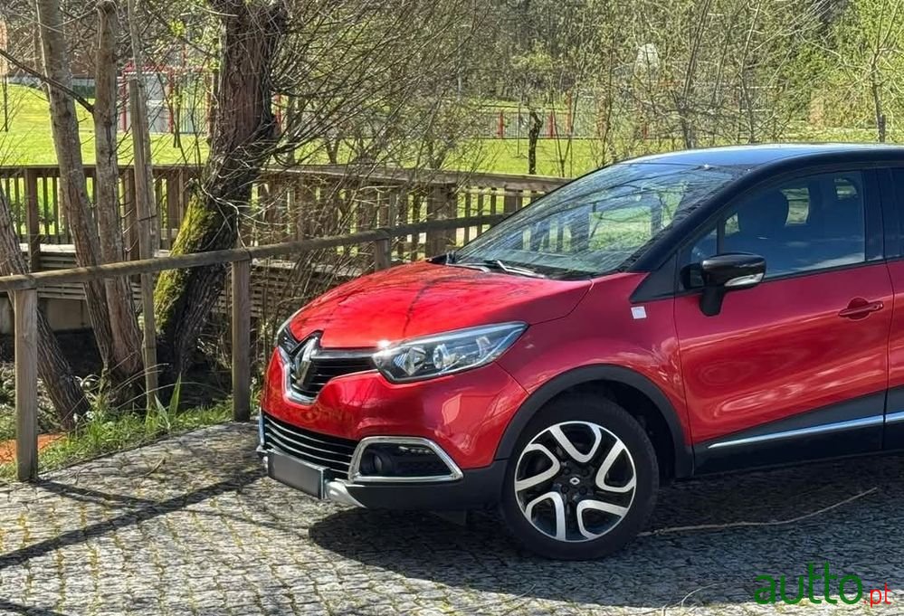 2015' Renault Captur photo #3