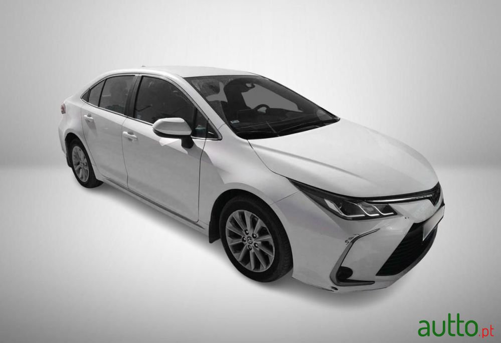 2023' Toyota Corolla photo #2