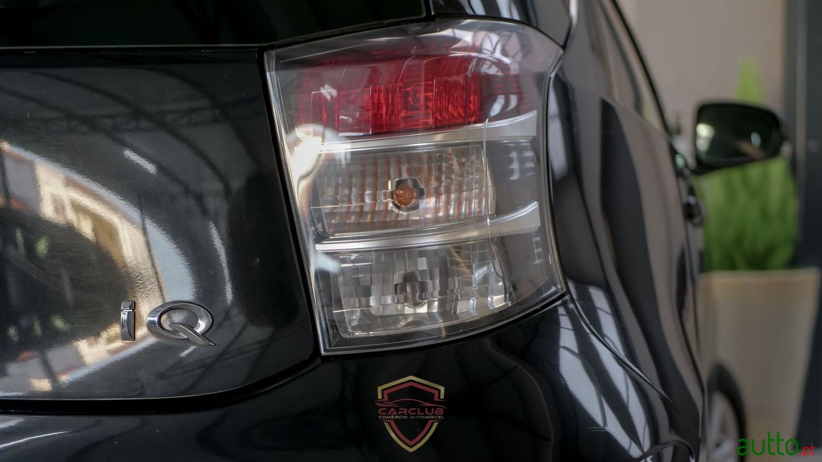 2010' Toyota iQ photo #6