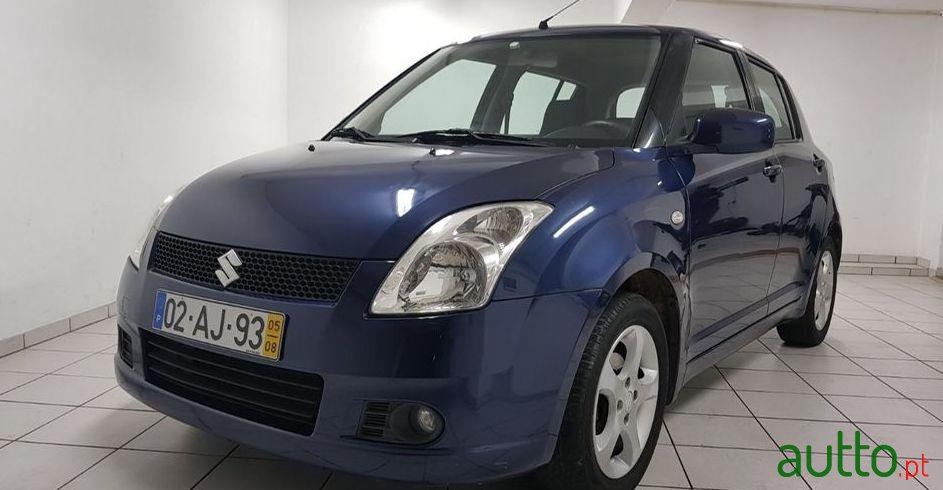 2005' Suzuki Swift photo #1