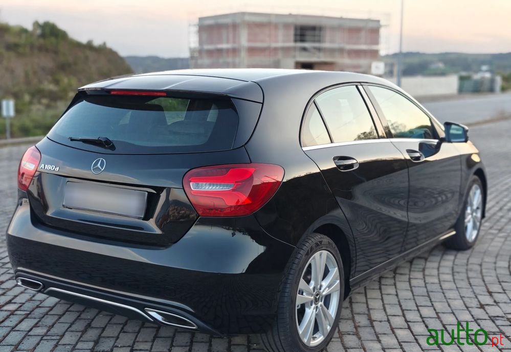 2018' Mercedes-Benz Classe A photo #4