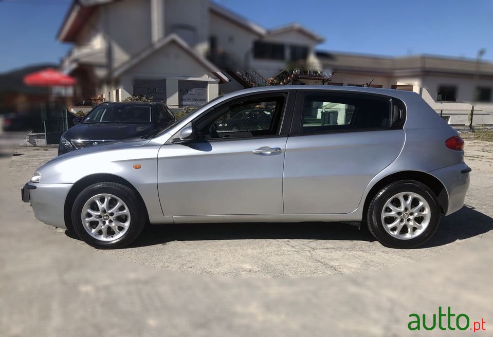 2002' Alfa Romeo 147 photo #4