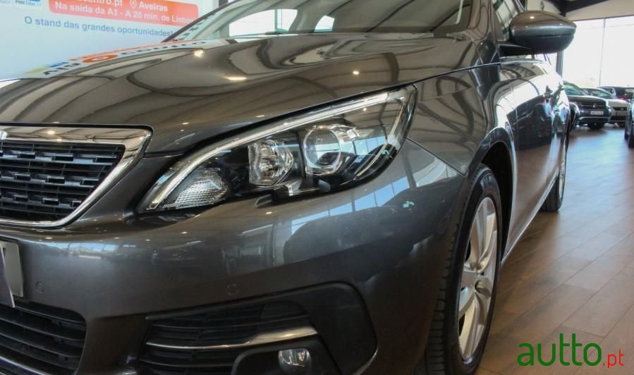 2018' Peugeot 308 Sw photo #4