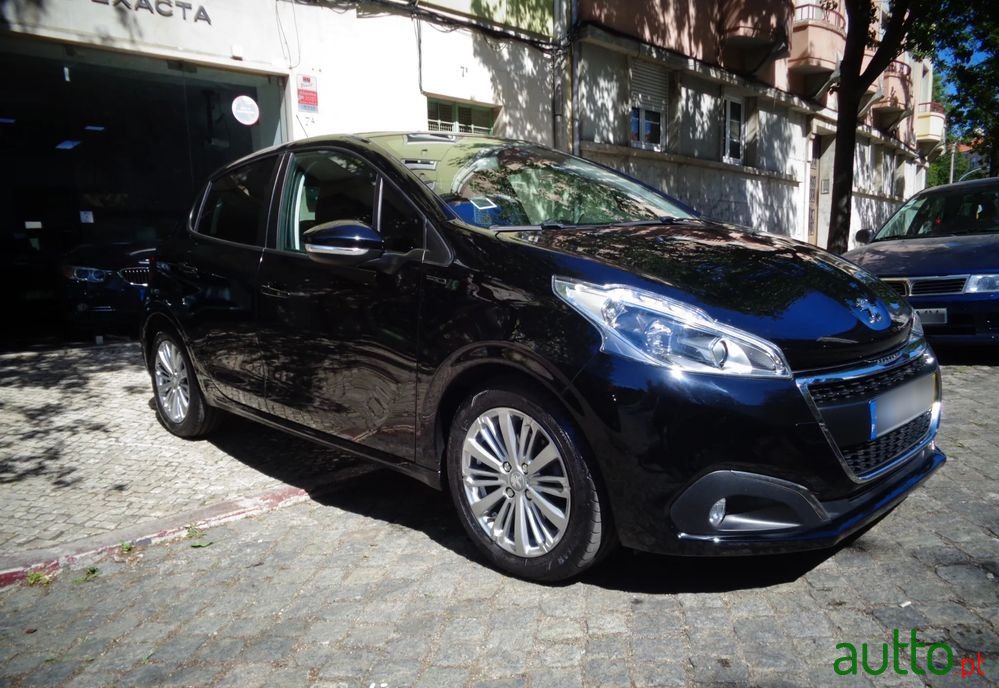 2019' Peugeot 208 photo #4