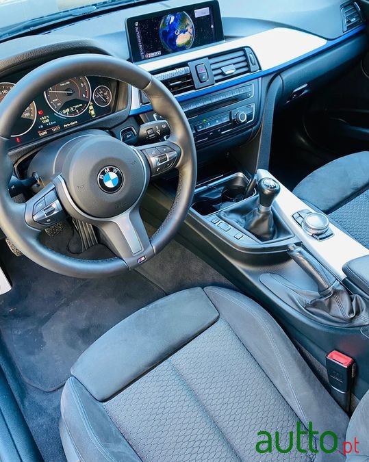 2015' BMW 318 photo #6