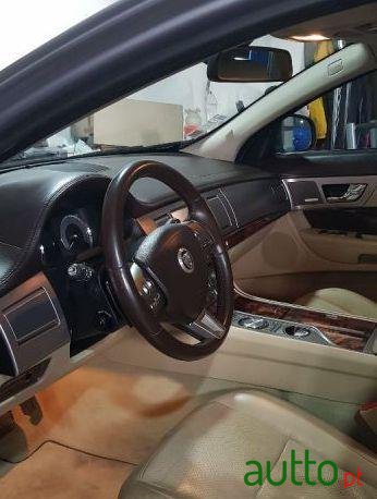 2008' Jaguar XF photo #3