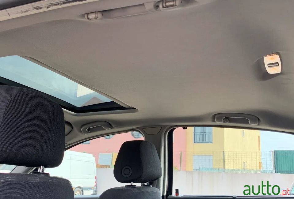 2005' Opel Vectra photo #6