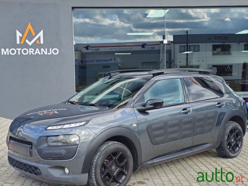 2016' Citroen C4 Cactus photo #1