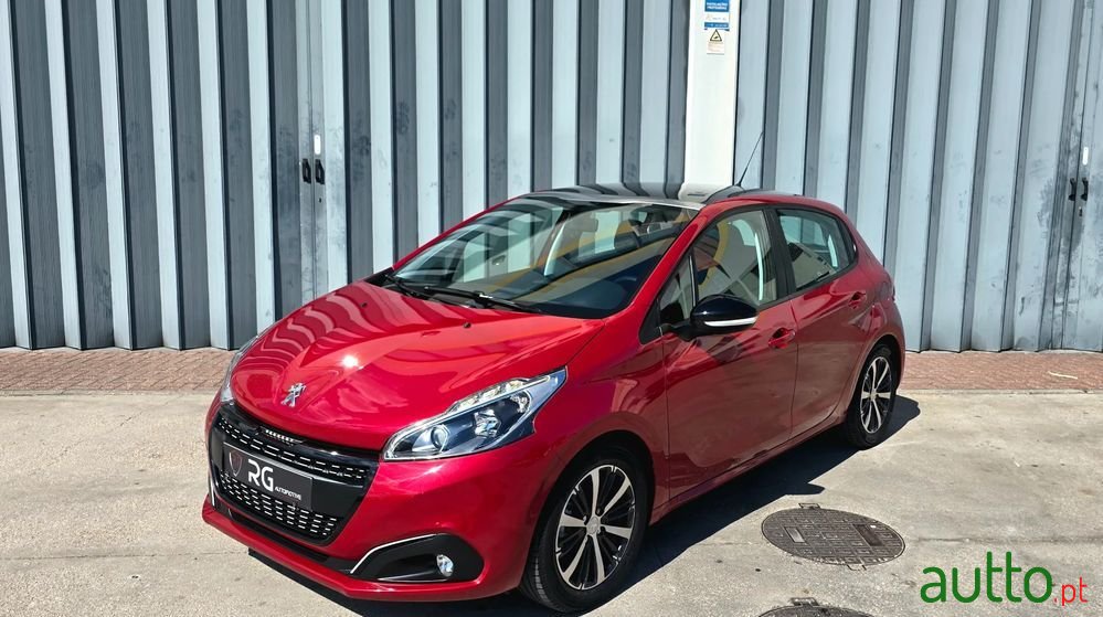 2017' Peugeot 208 1.2 Puretech Active photo #1