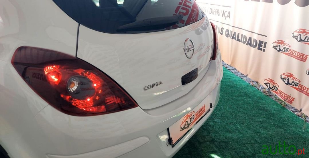 2011' Opel Corsa photo #6