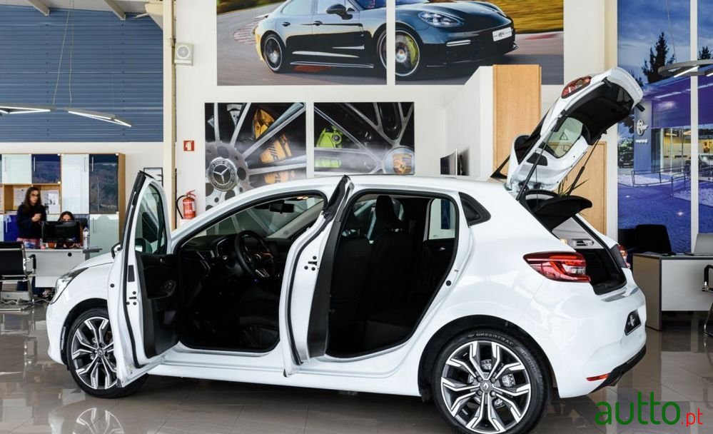 2019' Renault Clio 1.0 Tce Intens photo #4