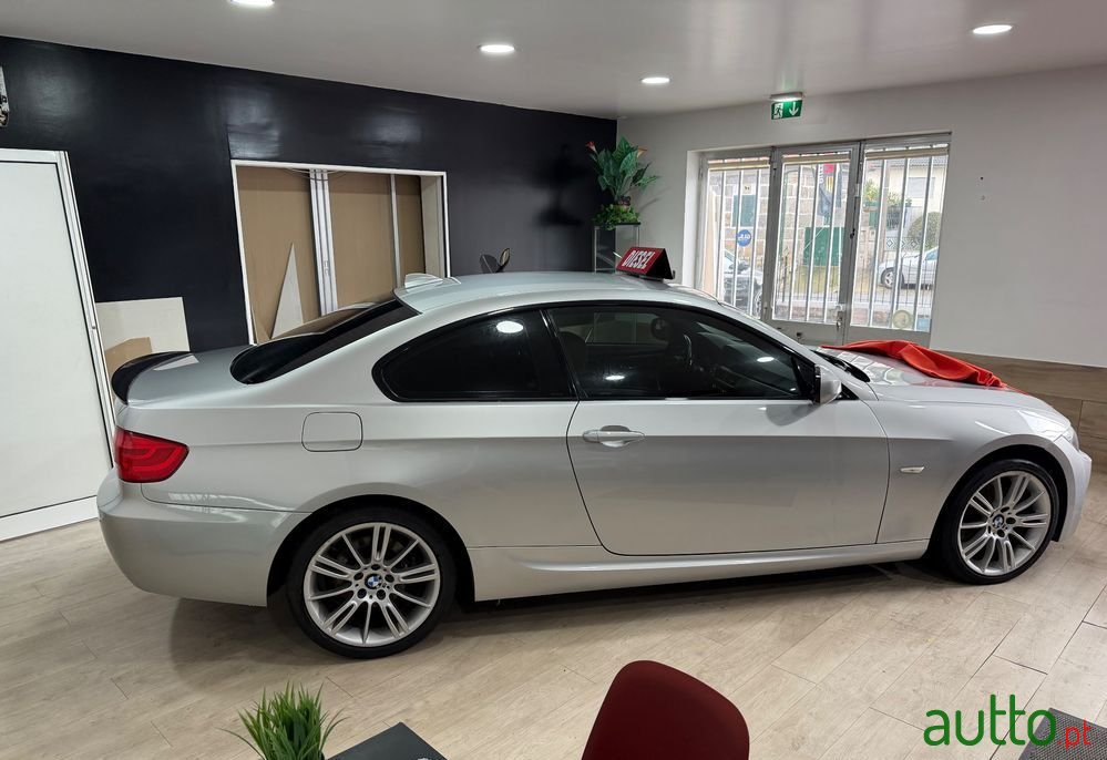 2013' BMW Série 3 photo #4
