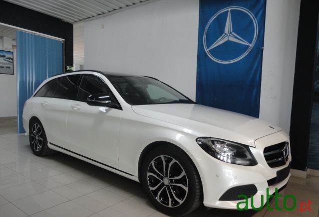 2016' Mercedes-Benz C-200 photo #1