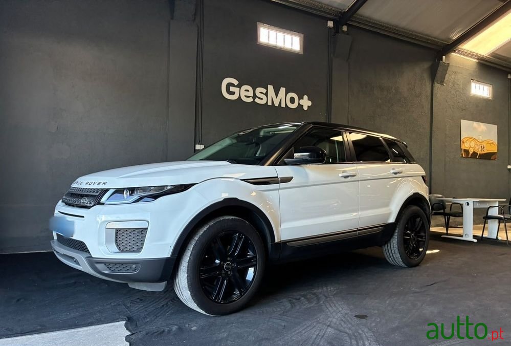 2017' Land Rover Range Rover Evoque photo #2