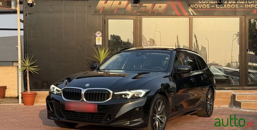 2023' BMW Série 3 E Aut. Luxury Line photo #4