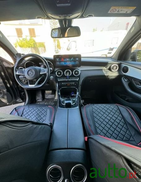 2018' Mercedes-Benz Classe Glc photo #6