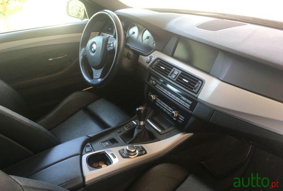 2012' BMW 525 Ver-D-Pack-M photo #2