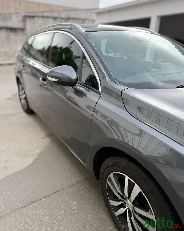 2014' Peugeot 508 Sw photo #5