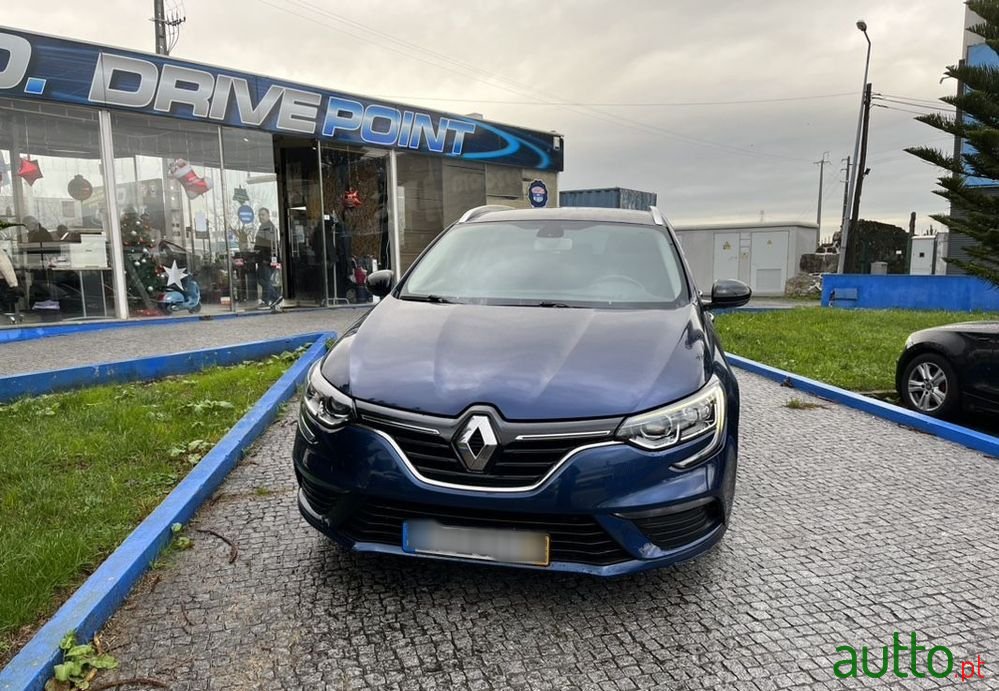 2019' Renault Megane Sport Tourer photo #3
