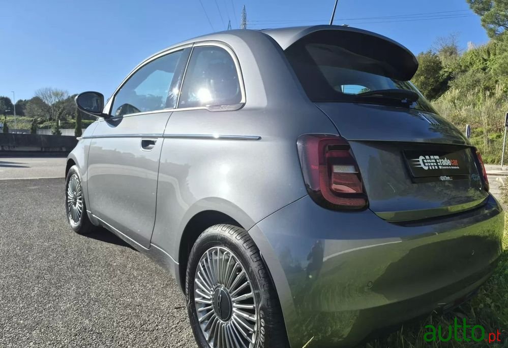 2021' Fiat 500e C Icon photo #2