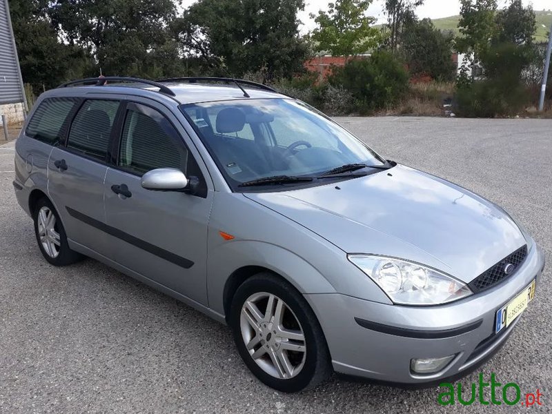 2003' Ford Focus Sw photo #5