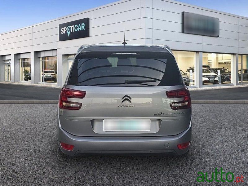 2019' Citroen C4 Grand Picasso photo #5
