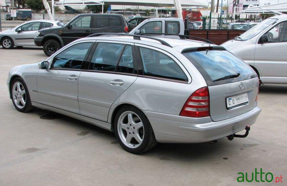 2002' Mercedes-Benz C-270 Cdi Avantgarde photo #2
