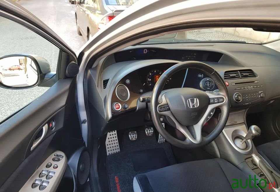 2007' Honda Civic Sport photo #2