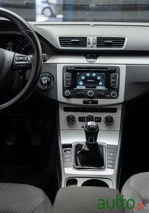 2014' Volkswagen Passat photo #3