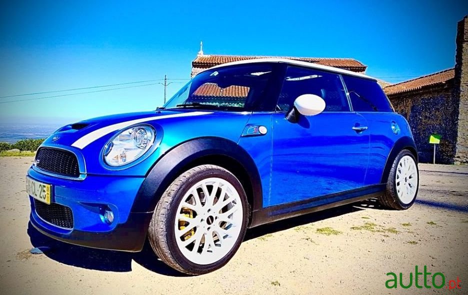 2006' MINI Cooper S photo #1