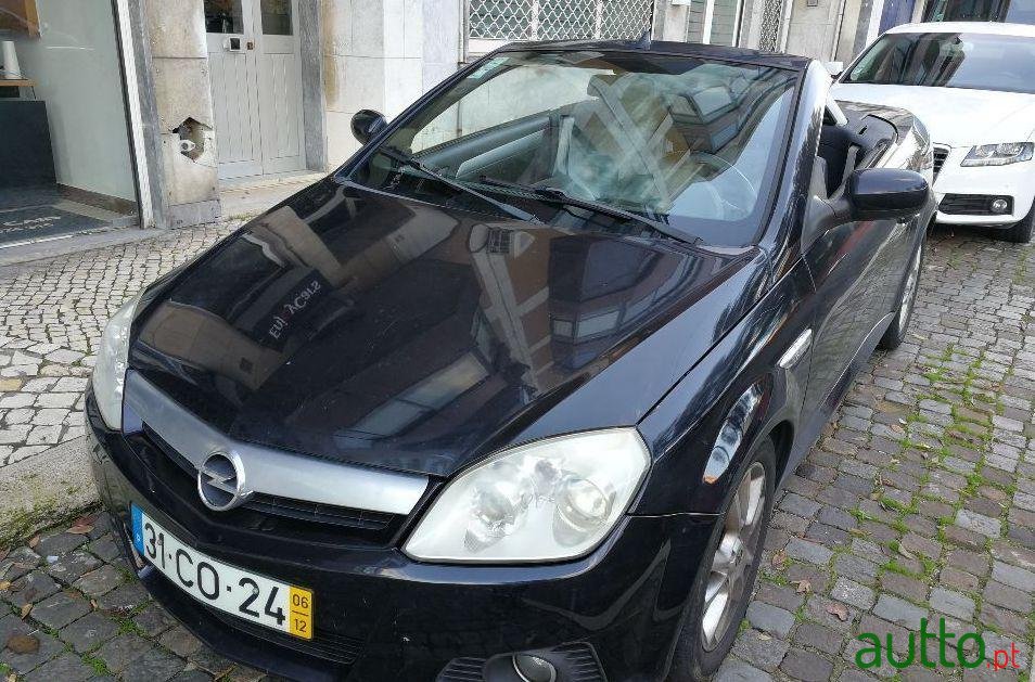 2006' Opel Tigra Twintop photo #2